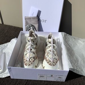 Dior sneakers “D-connect” flower print